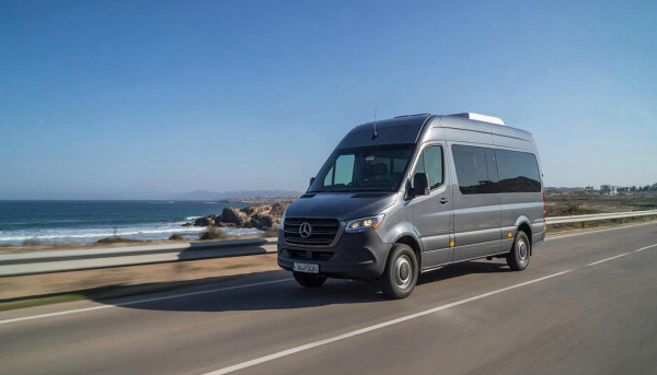 Заказ такси, трансфер, минивен, микроавтобус Смоленск Санкт Петербург аэропорт Пулково.